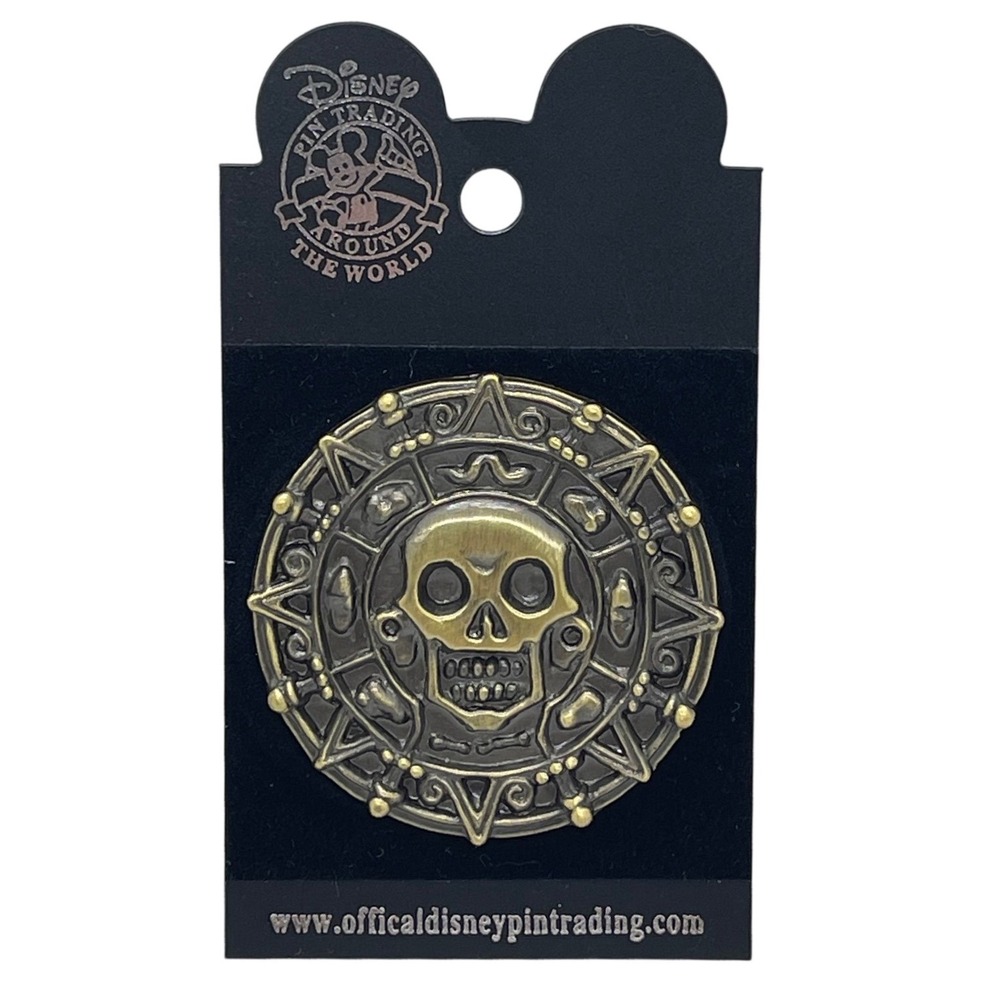 Disney Pirates of the Caribbean Aztec Gold Cursed Coin Pin 2006 Skull Treasure